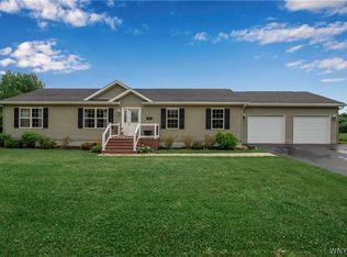 5397 Ernest Rd, Lockport, NY 14094