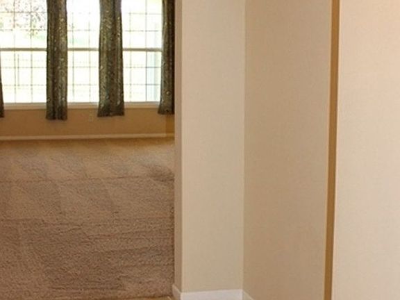 5th image of 1040 Burton Pl
