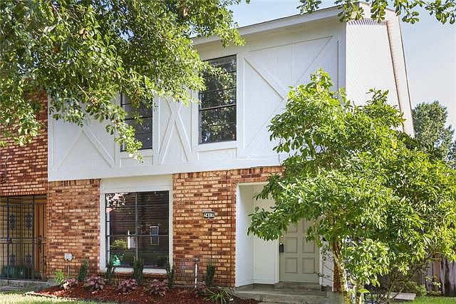 1st image of 2417 Oxford Pl
