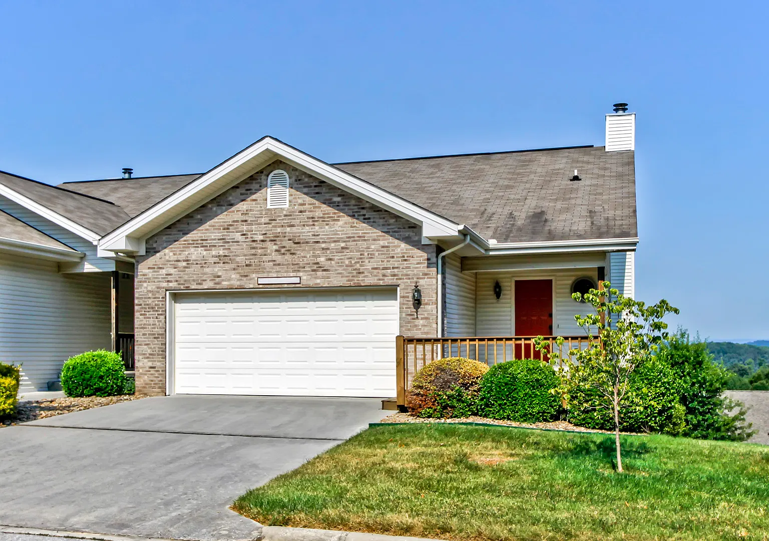 511 Cimarron Circle - 1 — Photo 1