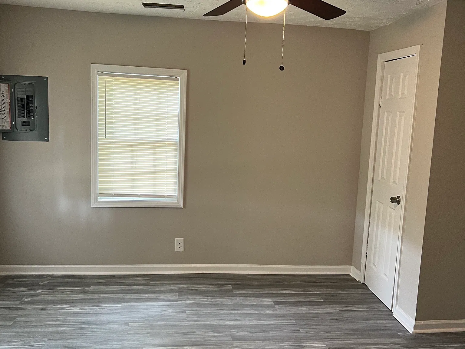 118 Oak Lane - 1 — Photo 2