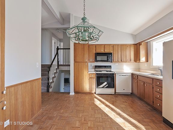 5th image of 927 Fairlawn Ave