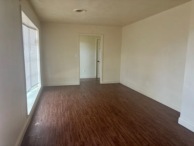 951 Metairie Rd — Photo 5