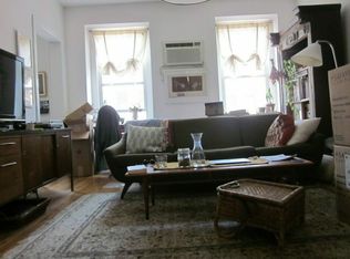 283 Penn St #3E, Brooklyn, NY 11211
