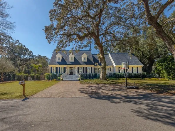 215 Five Pounds Rd, Saint Simons Island, GA 31522