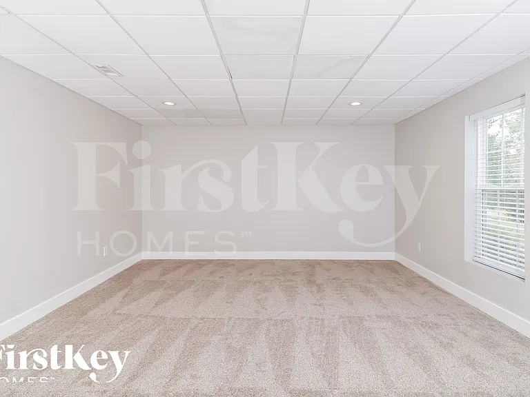 3312 Cornelia Ct — Photo 10