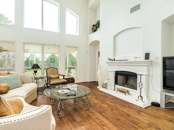 3rd image of 10018 Heron Meadows Dr