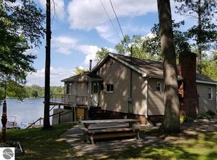 8236 Avalon Dr, Hale, MI 48739