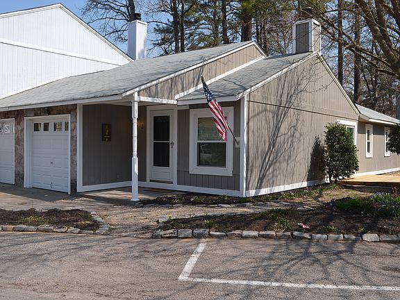 3rd image of 3 Newstead Cir
