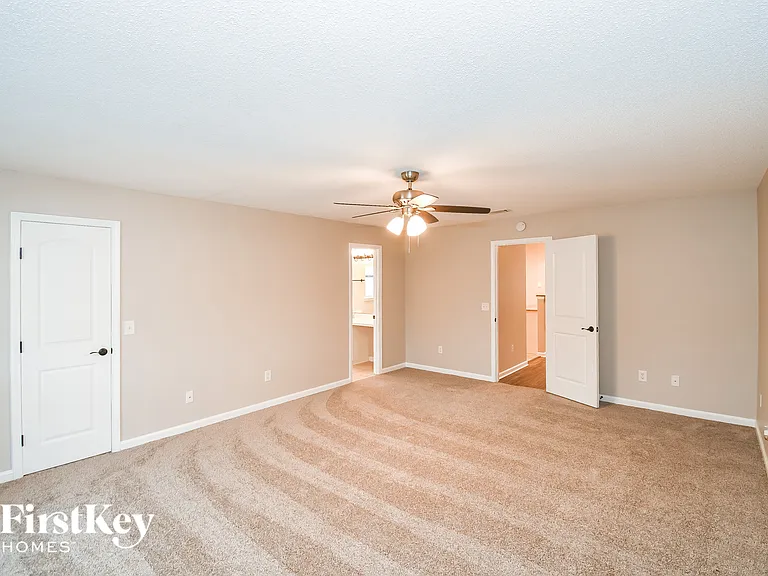 4560 N Crosstie Rd — Photo 9
