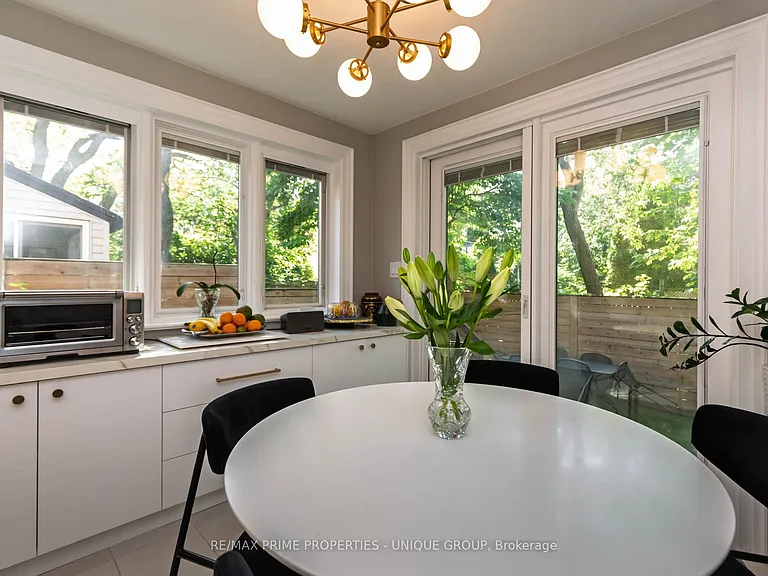 51 Spruce St — Photo 17