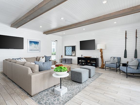 5th image of 3215 Midvale Dr #804