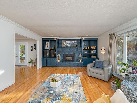 5th image of 1736 Smith Ln