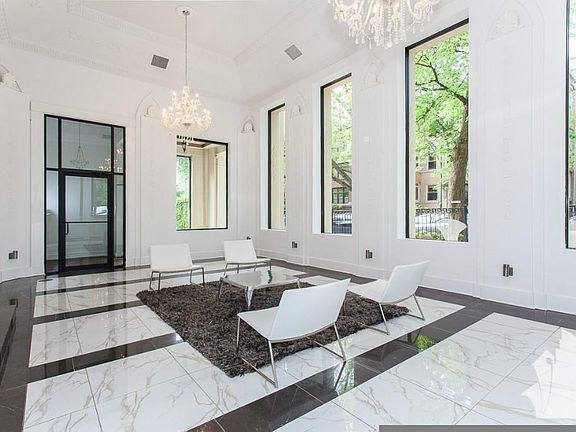 2nd image of 923 W Carmen Ave #4