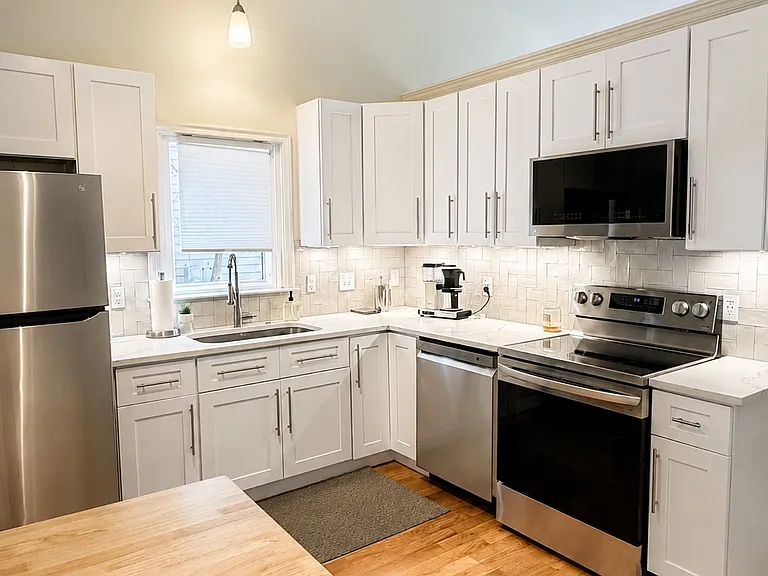 1417 Beauty Ave — Photo 11