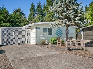 153 NE 35th St, Newport, OR 97365