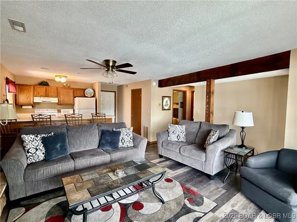 405 Barba Le Ln #2E, Lake Ozark, MO 65049