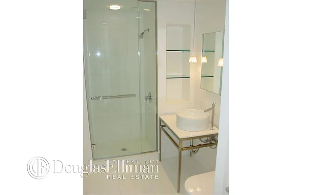 Rented by Douglas Elliman | media 21