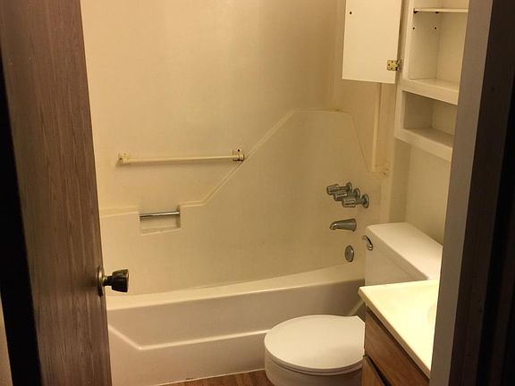 one piece tub/shower