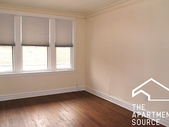 3rd image of 2648 N Milwaukee Ave #3