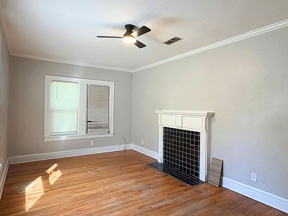 3rd image of 264 Wichita St