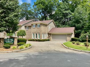 3439 Fairway Dr, Somerset, KY 42503