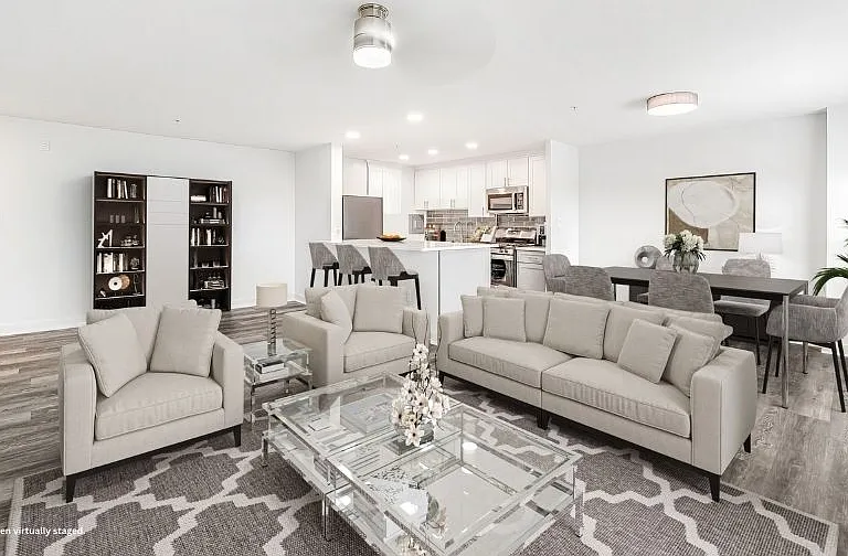 Ruxton Towers Apartments — Photo 1