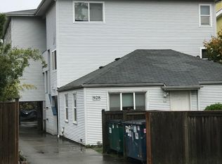 928 N 97th St APT 203, Seattle, WA 98103