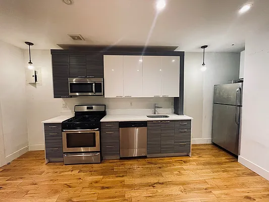 Rented by Matthew Gros-Werter, LREB  | media 42