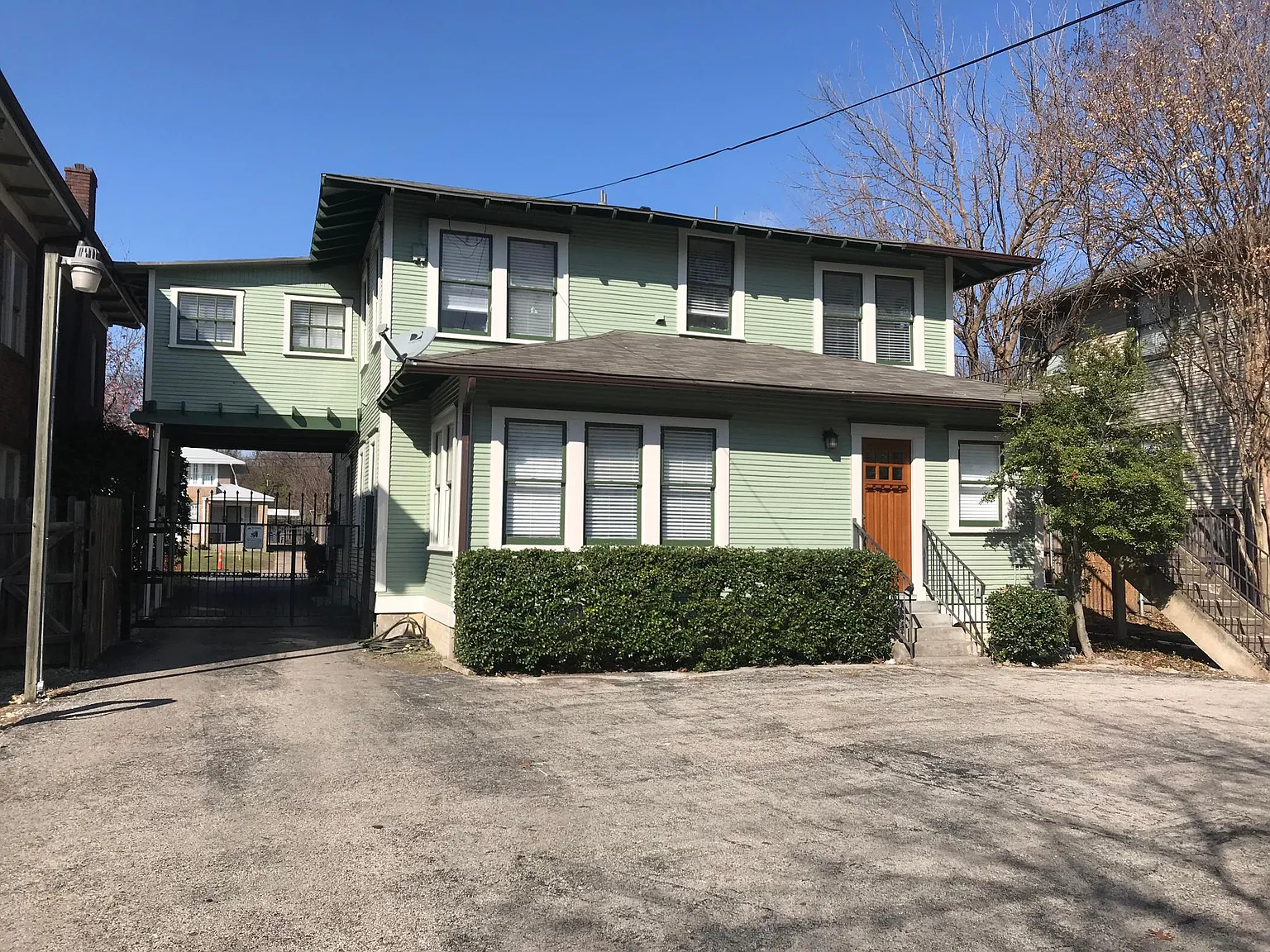 1 bed, 775 sqft, $1,350 — Photo 2