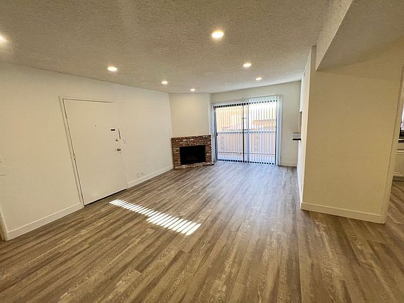 4th image of 1444 S Centinela Ave APT 2