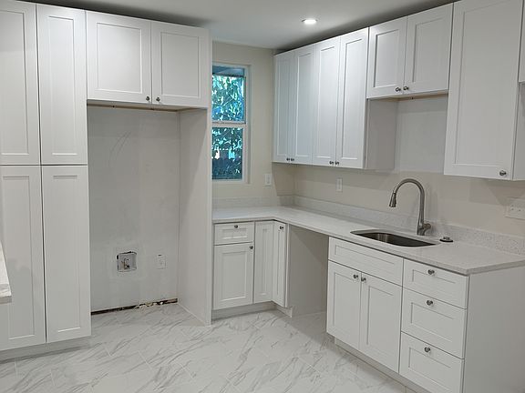 Kitchen. Appliances to be installed on Oct 29.