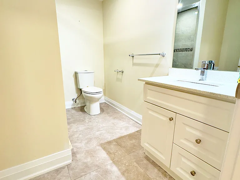 100 Larratt Ln #BMT — Photo 15