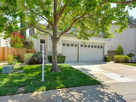 2nd image of 2339 New Eureka Way