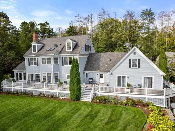 178 Glasheen Rd, Petersham, MA 01366