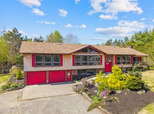 1 Thomas Dr, Waterville, ME 04901