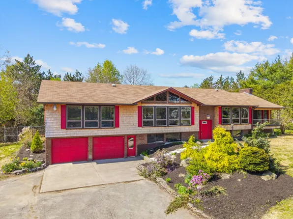 1 Thomas Drive, Waterville, ME 04901