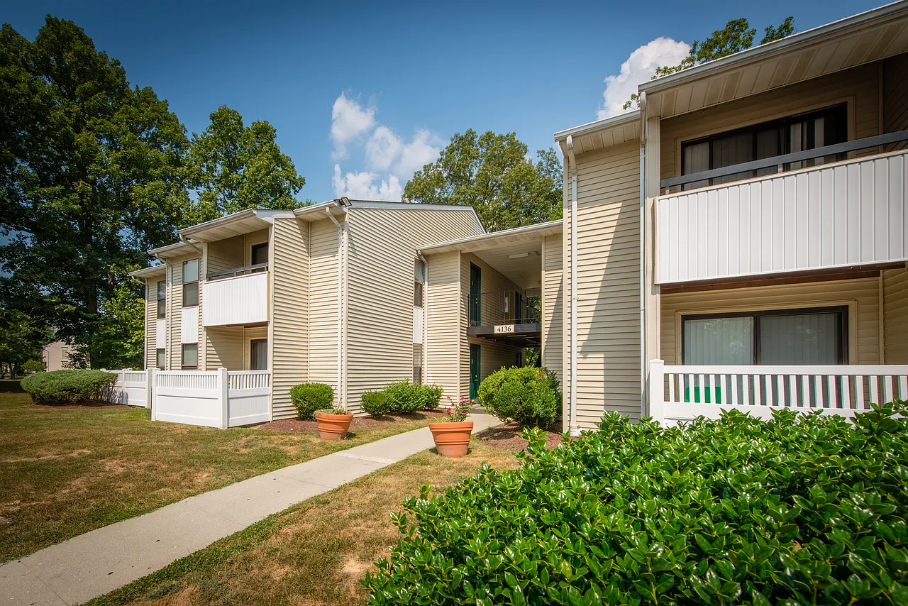 Hunter's Run Apartments — Photo 1