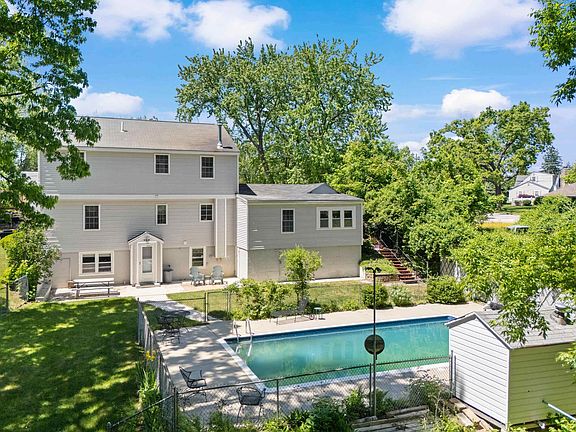 5th image of 611 Coolidge Avenue