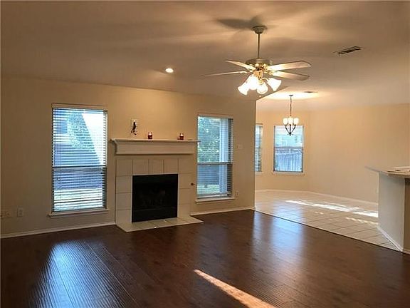 3rd image of 8261 Hyde Park Dr