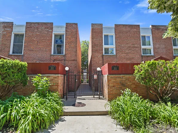 1615 W Greenleaf Ave Unit F, Chicago, IL 60626