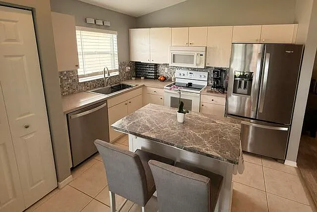 458 SW Talquin Ln — Photo 8