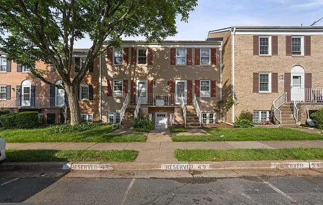 Building Photo - 14451 Cool Oak Ln