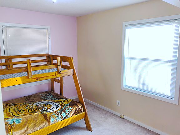 3rd bedroom downstairs 