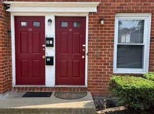 680 Evelyn Ave APT 1E, East Meadow, NY 11554