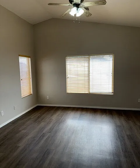 8056 Sweet Clover Ct — Photo 18