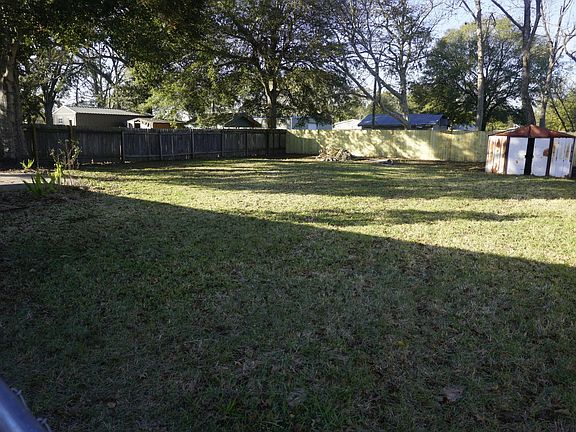 5th image of 105 Laplace Ave
