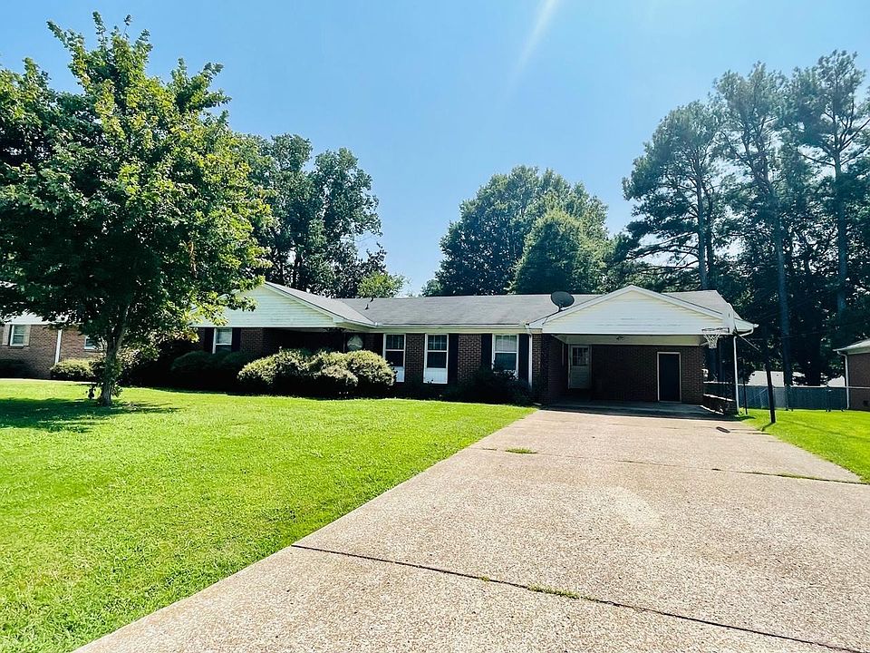 1st image of 28 Coatsland Dr