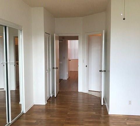 4th image of 16658 Hemingway Dr