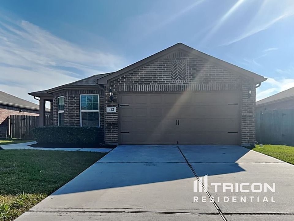 1st image of 412 Palomino Stand Dr